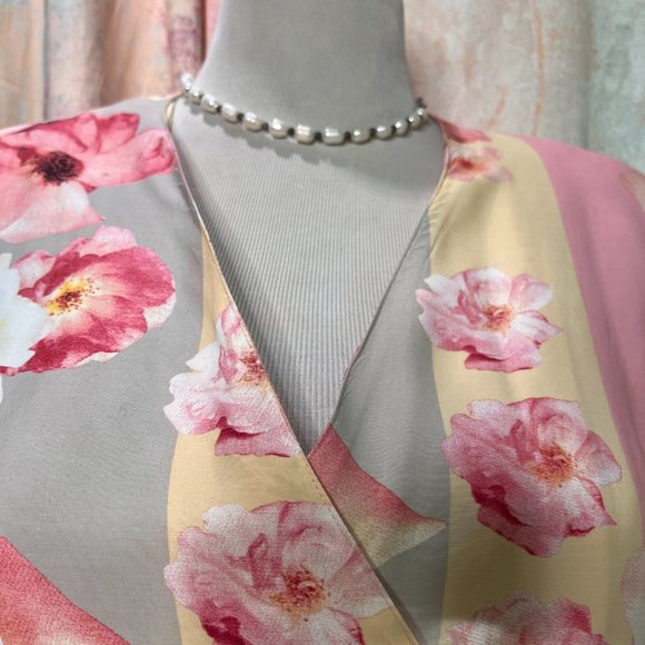 VTG 📌Michele Boyard 90s Floral Design Long Blouse with Double Row Button Down - Picture 4 of 16